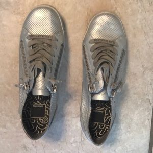 Dolce Vita Sneakers